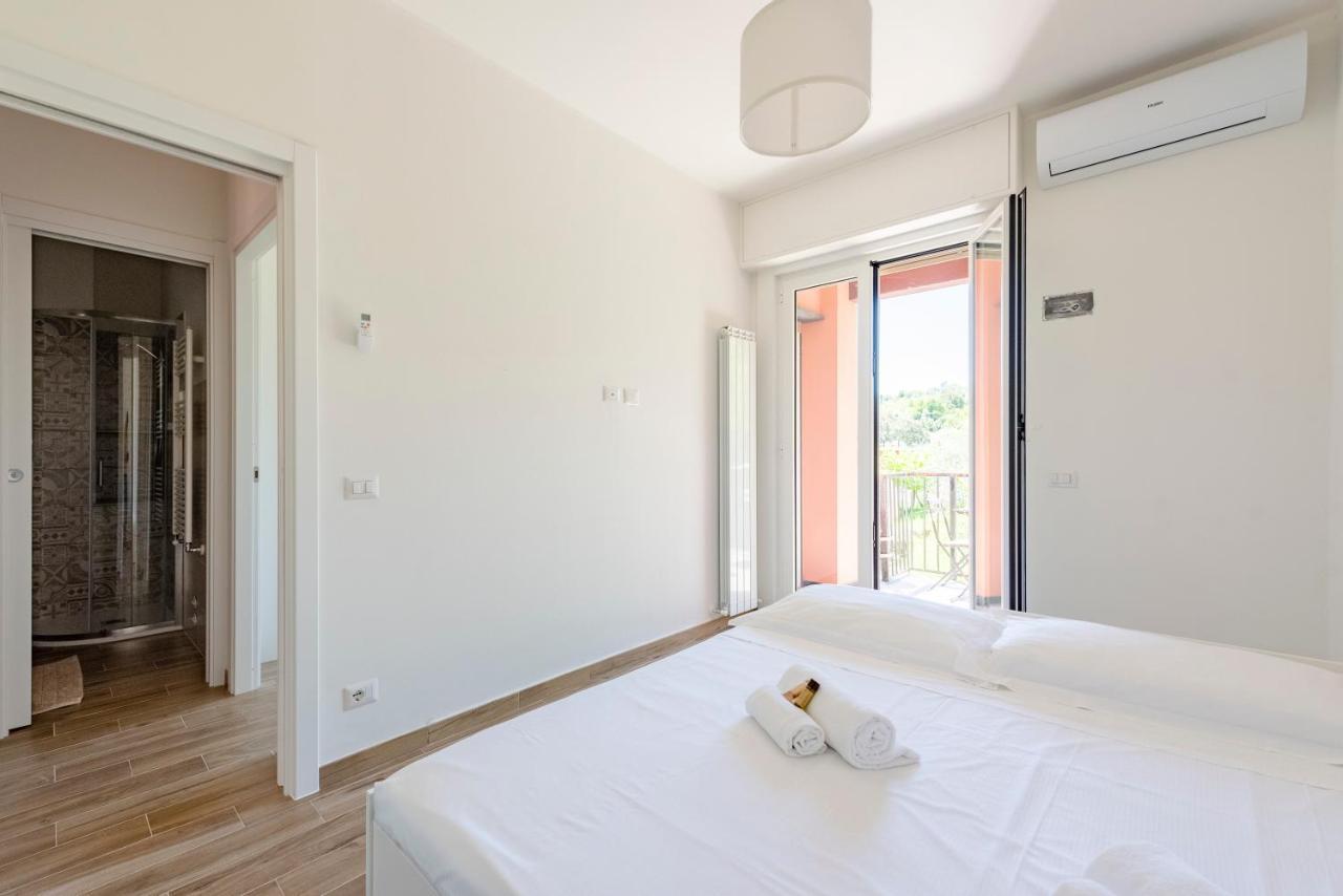 ראפאלו Joivy Lele Apartment With Swimming Pool מראה חיצוני תמונה